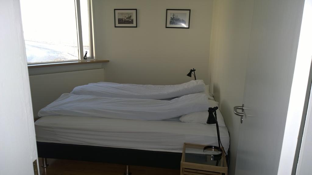 Budget Apartment With Ocean View Isafjordur Exterior photo