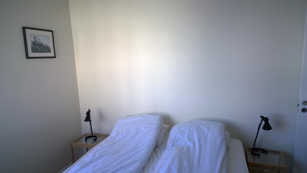 Budget Apartment With Ocean View Isafjordur Exterior photo